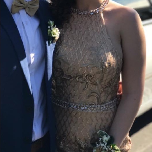 GOLD PROM DRESS ✨ - Wedding - Picture 1 of 3